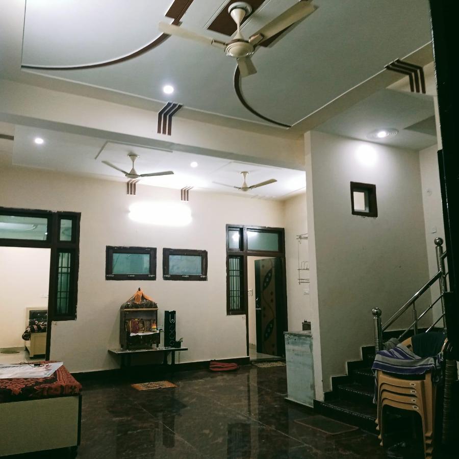 Radha Bhavan Vrindāvan Eksteriør bilde